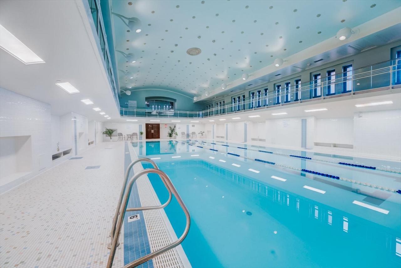 Frontdesk Athlon Apts Downtown Cleveland Leilighet Eksteriør bilde